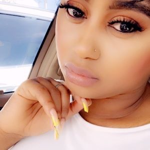 Meet your Posher, Carolyn